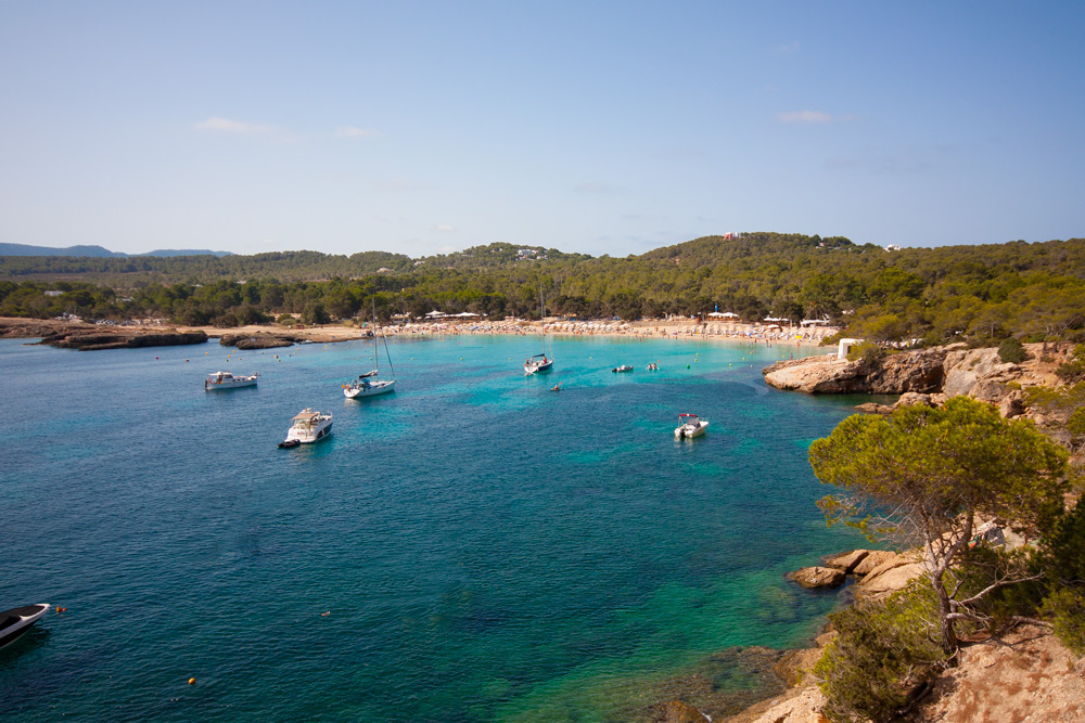 Las 5 playas que no te puedes perder cerca de Residencial Bogamarí Ibiza