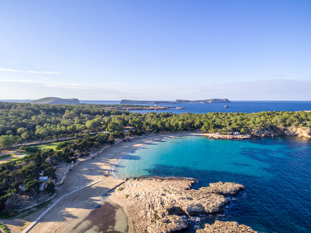 Disfrutamos la primavera en Ibiza.